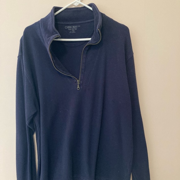 Light weight half zip pullover - Picture 2 of 6